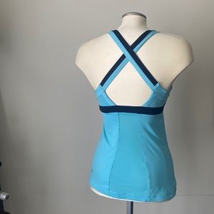 Lululemon Top size 6?